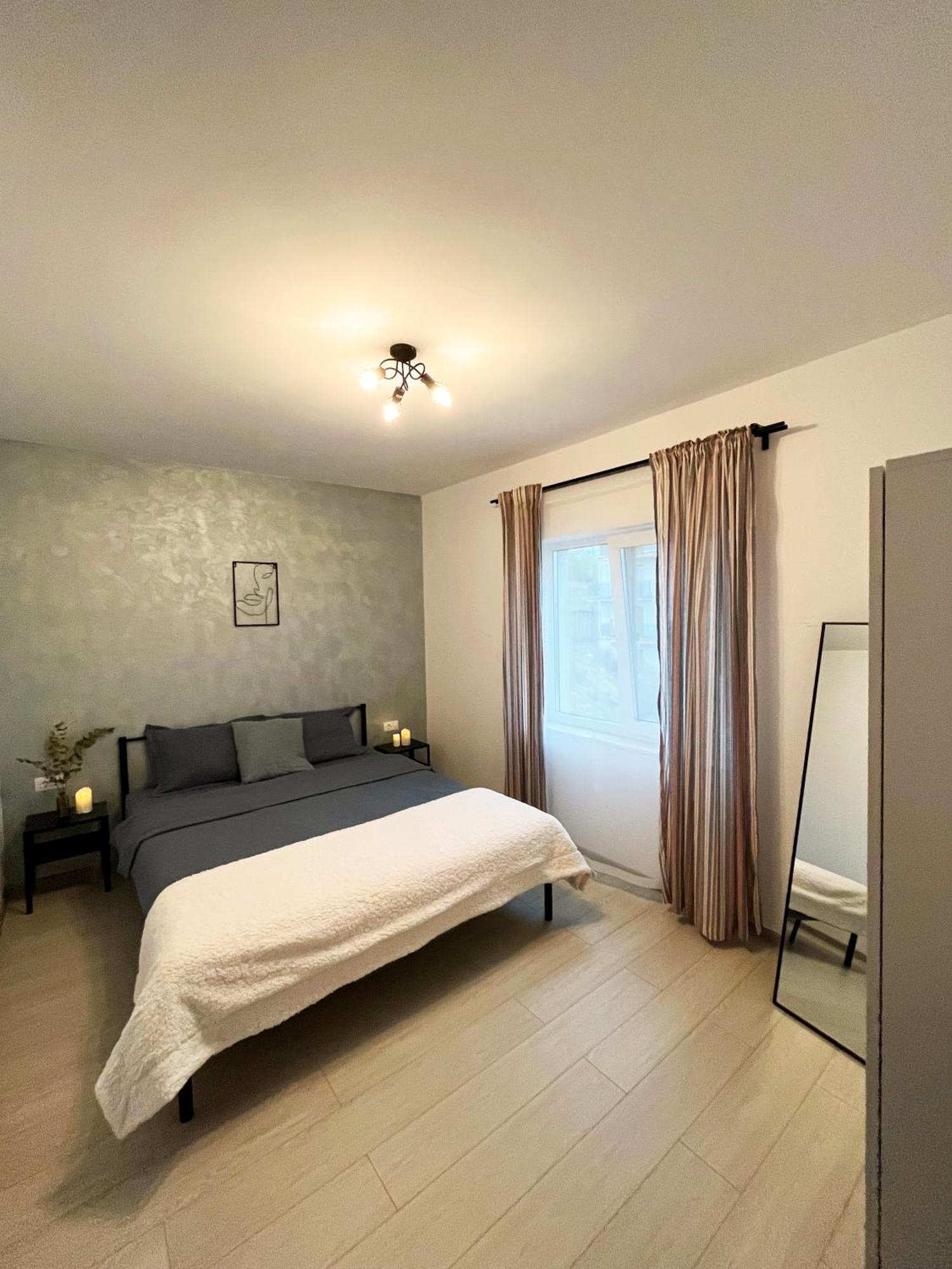 Superb Apartment 35 Voucere Vacanta Zero74Unu236Optsute Iasi Buitenkant foto